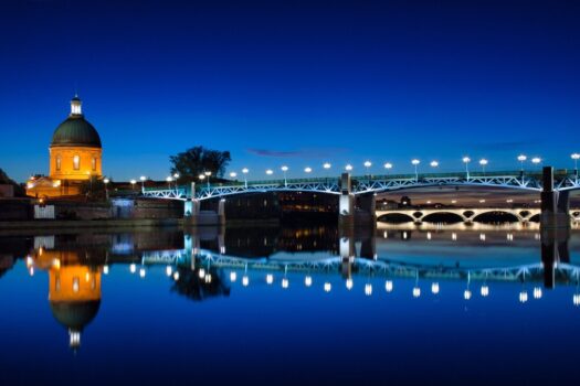 Cité toulousaine paisible la nuit